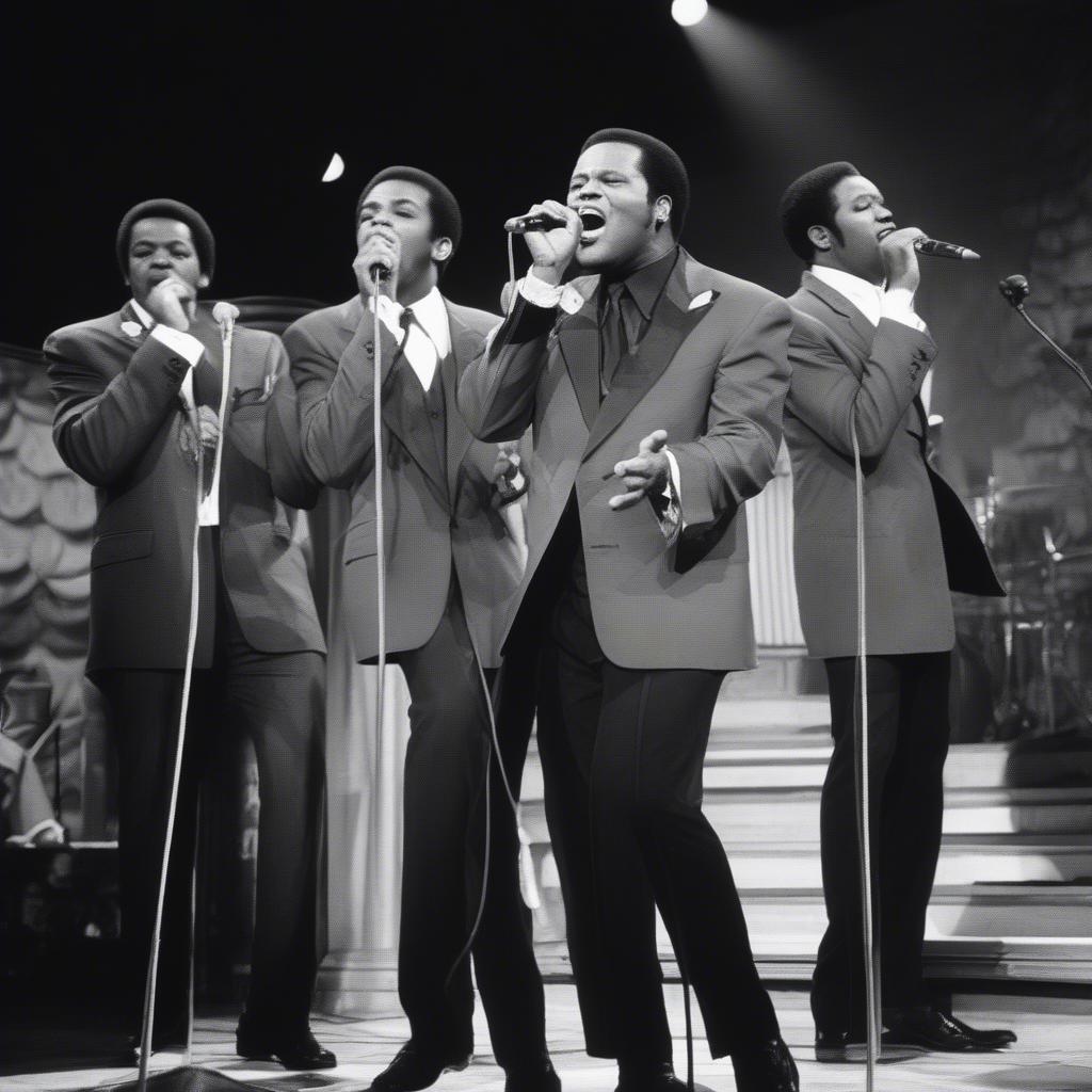 The Stylistics performing Break Up to Make Up